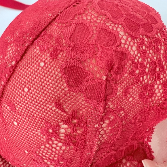 Victoria's Secret Dream Angels Pink and Cream Push-up Bra. Size 36C. - Picture 4 of 10